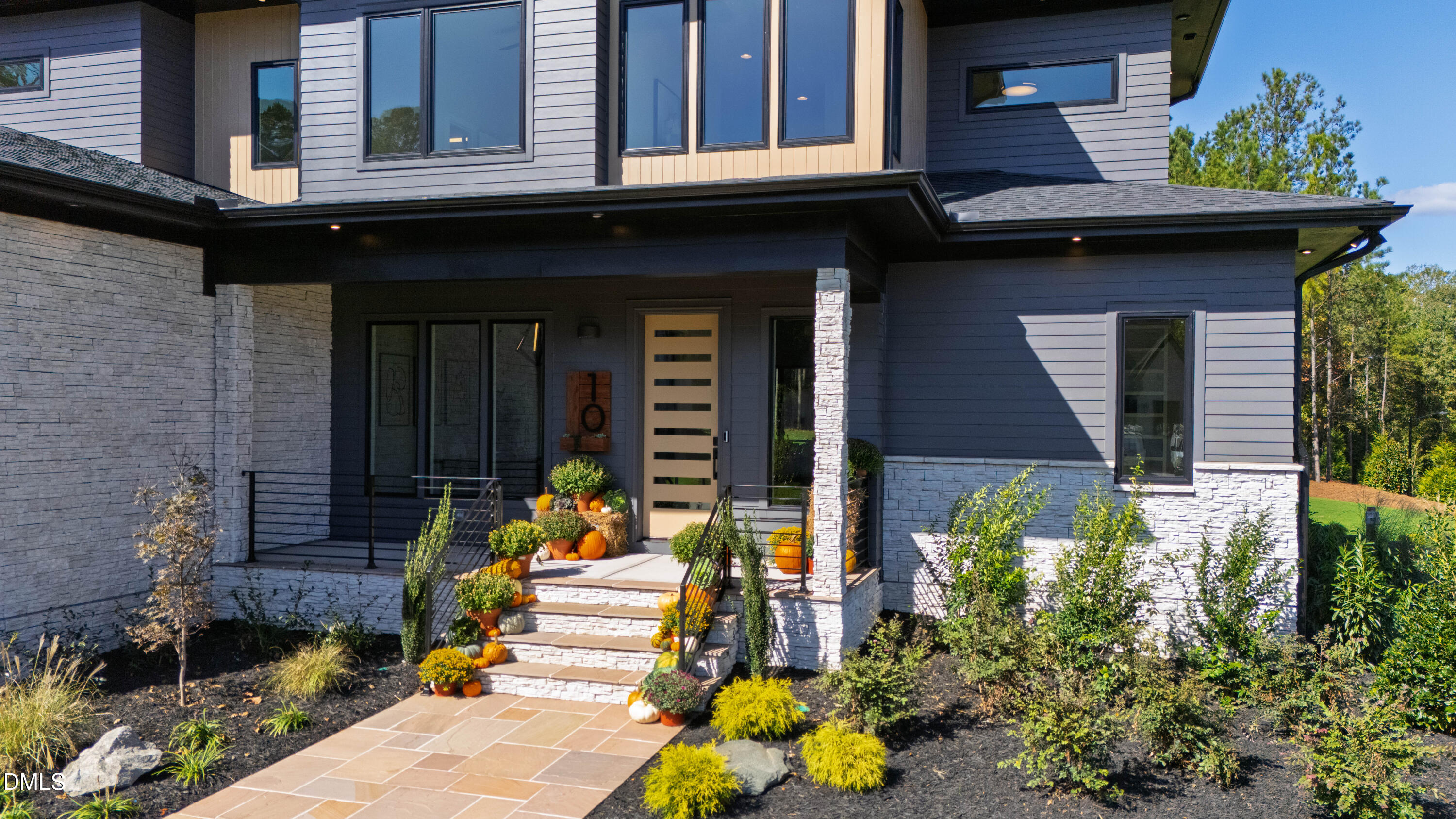 10 Gambel Drive