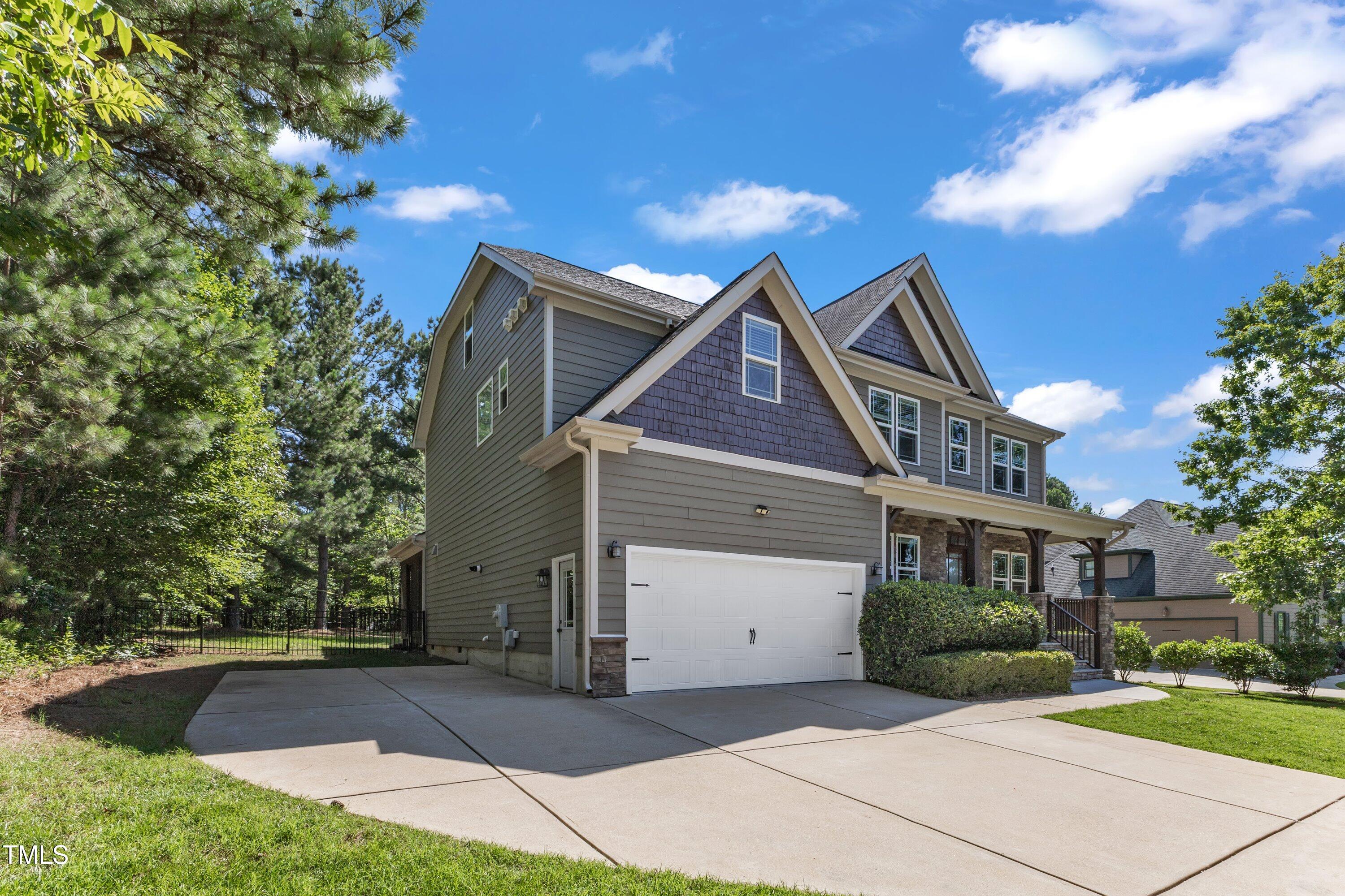 6332 Mountain Oaks Way