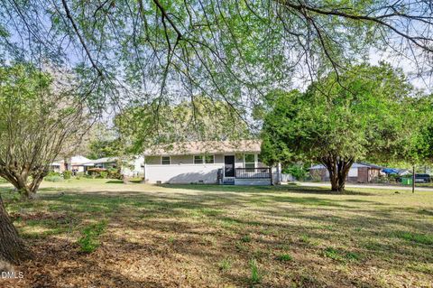 2314 Dandridge Drive Raleigh NC 27610