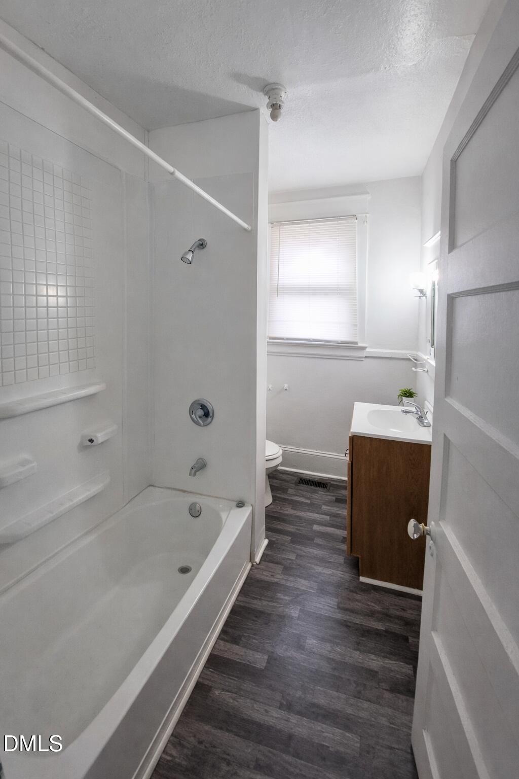 421 N Daughtry Street