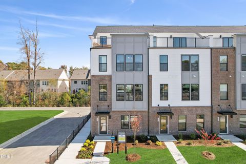 2736 Kempthorne Road Cary NC 27519