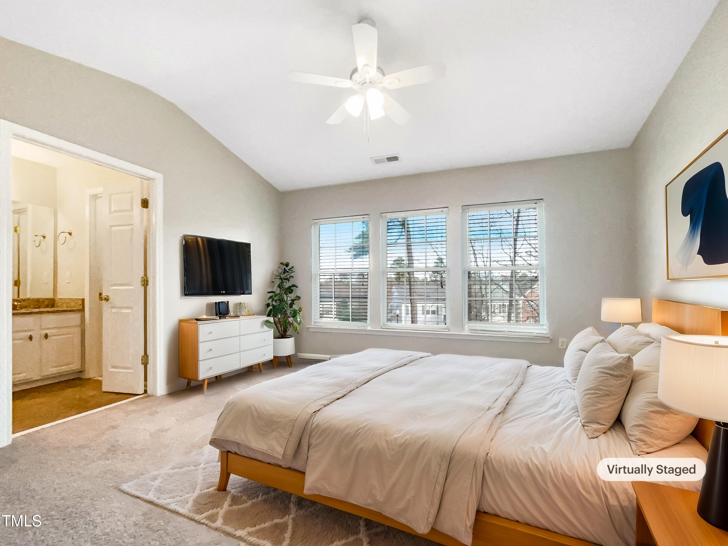 203 Canyon Lake Circle