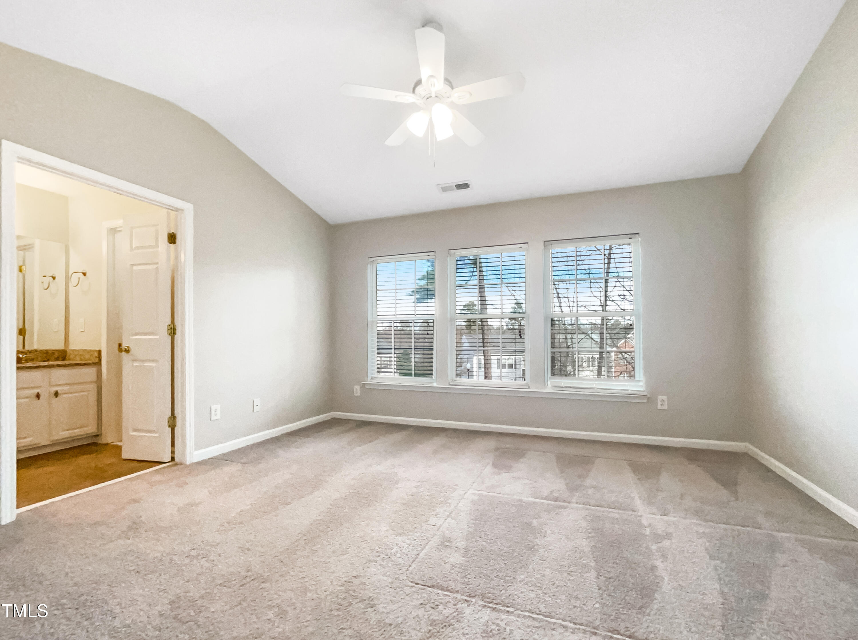 203 Canyon Lake Circle