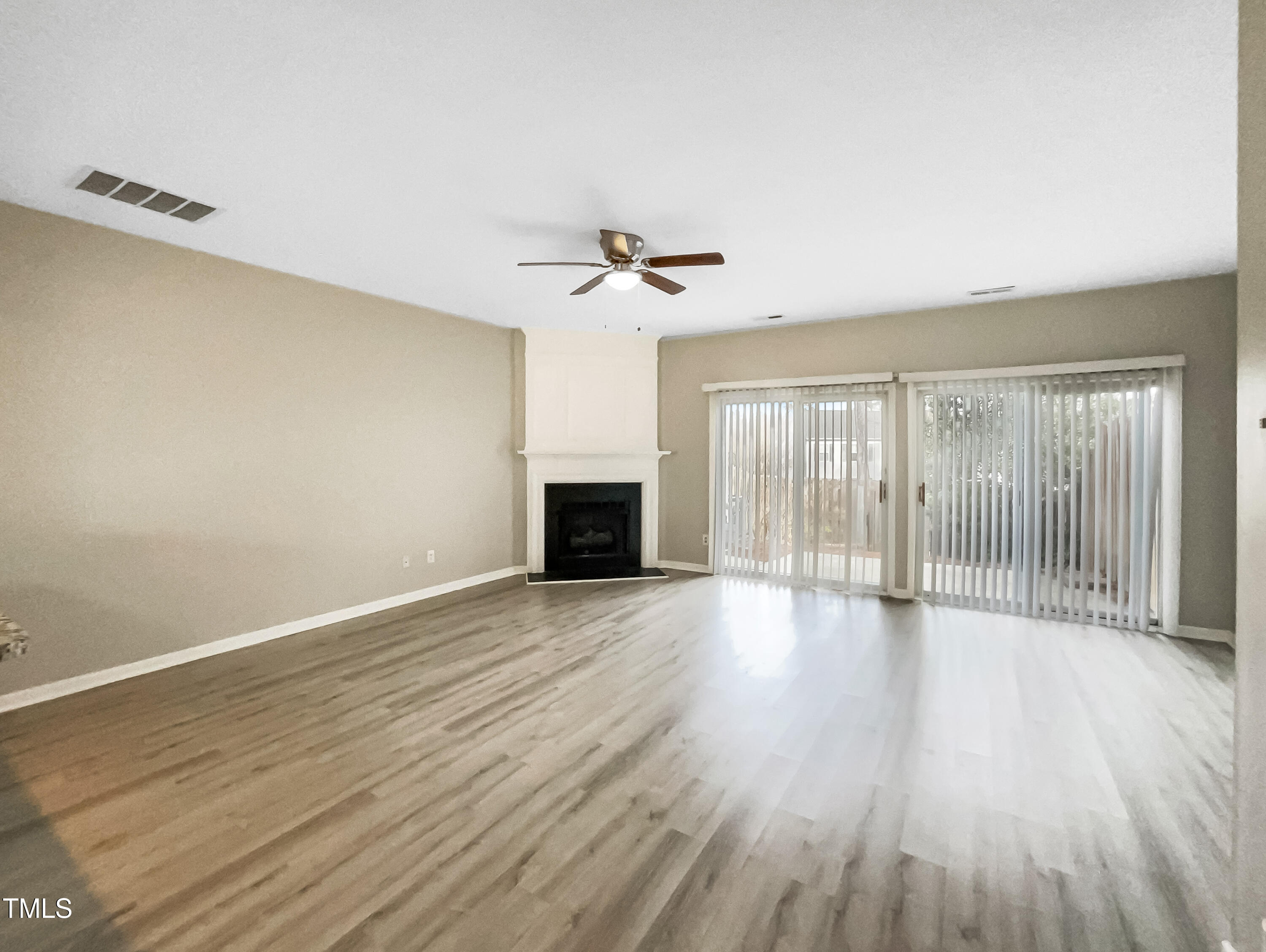 203 Canyon Lake Circle