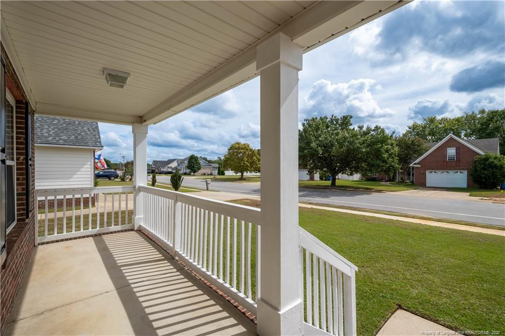 8238 English Saddle Drive