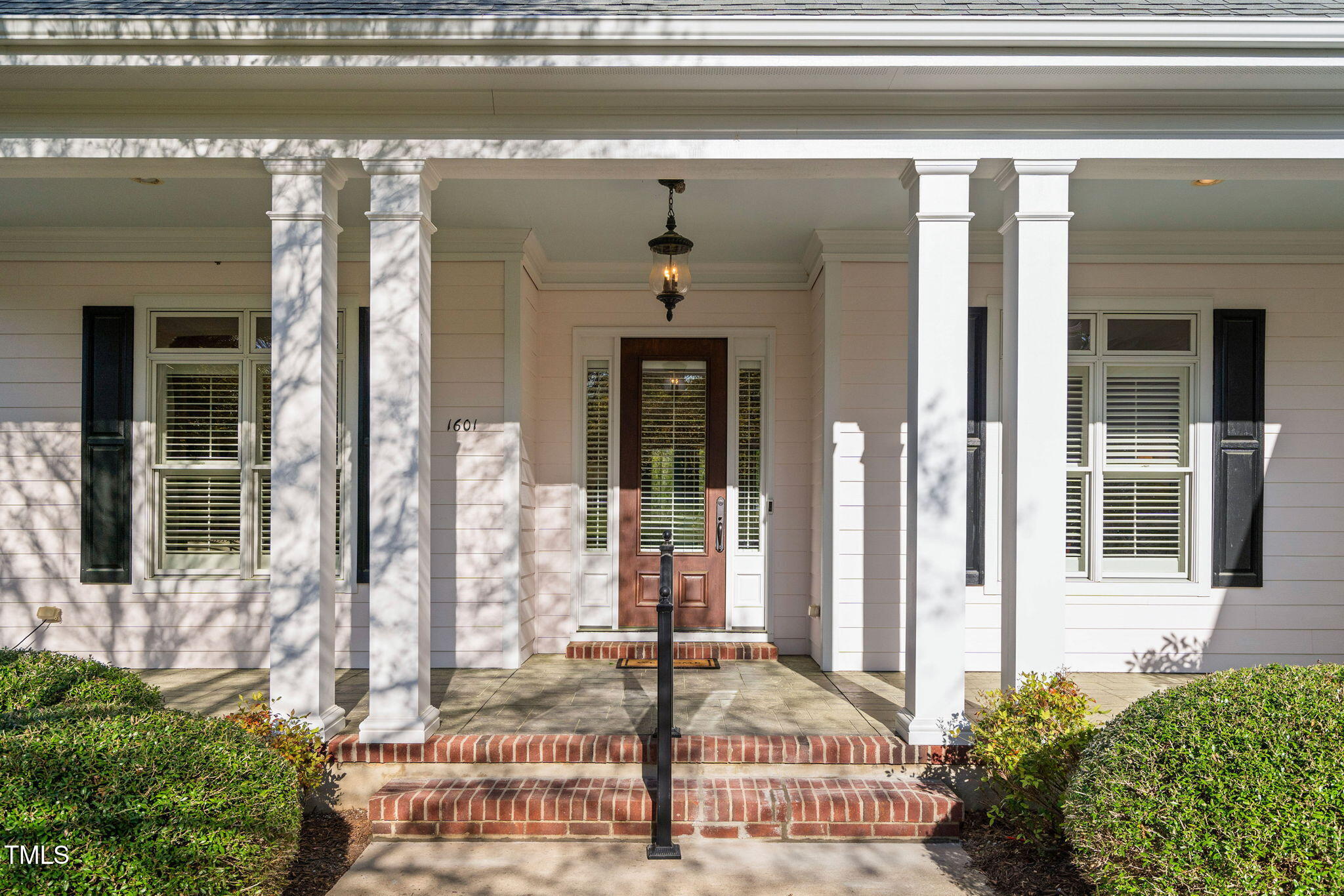 1601 Dairyland Road