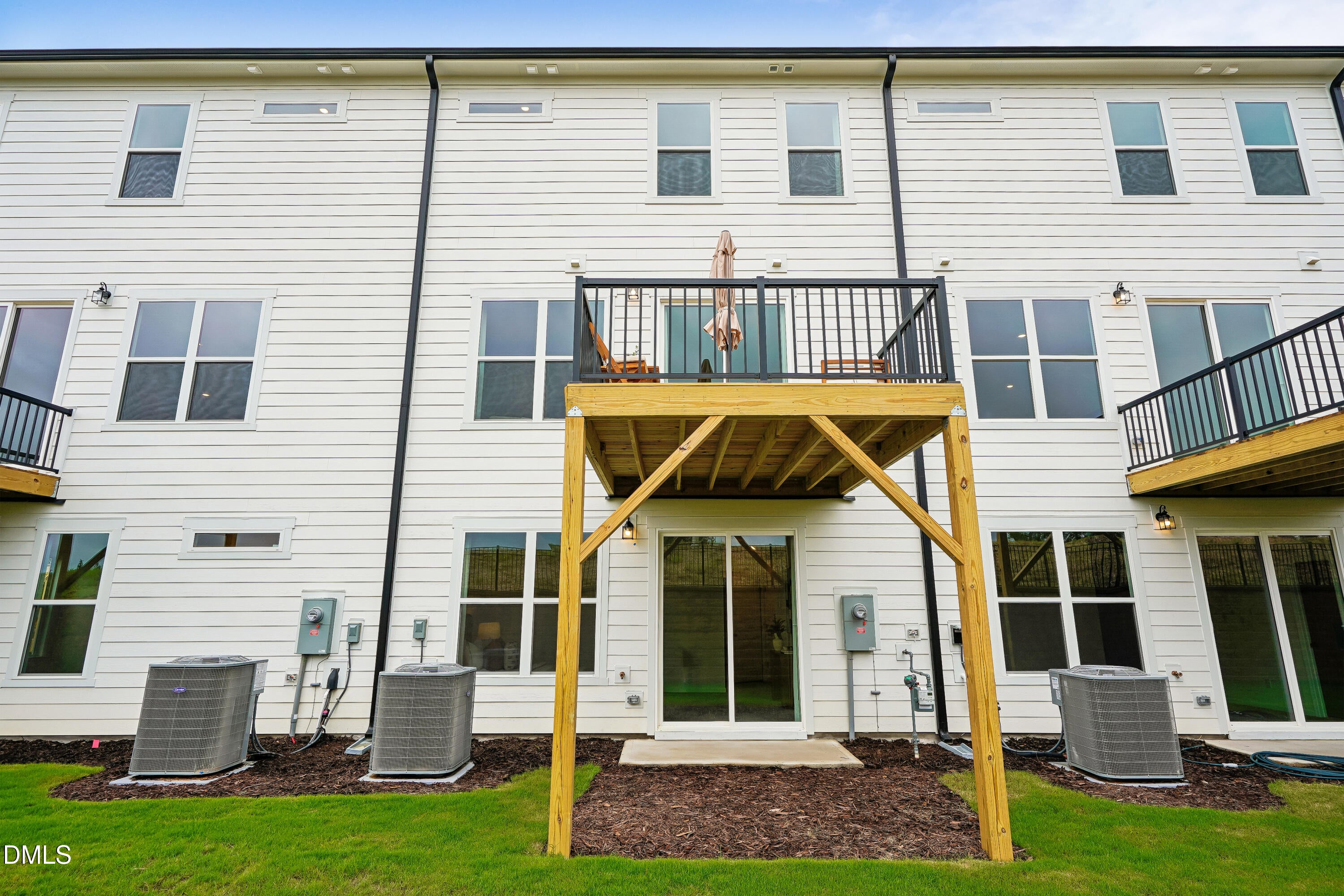 45 E Tiger Lily Trail