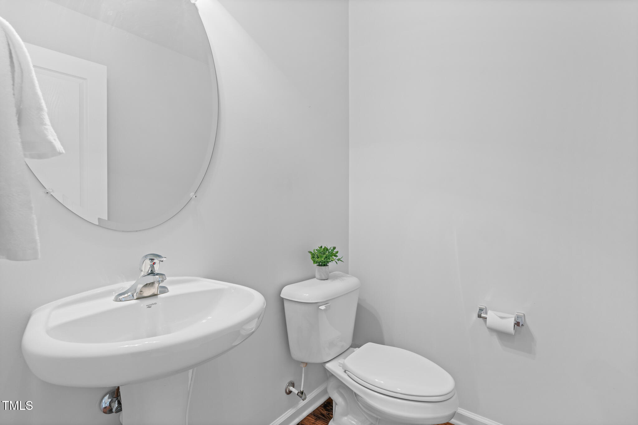 Raleigh, North Carolina 27617, United States, 3 Bedrooms Bedrooms, ,4 BathroomsBathrooms,Residential,Pending,114746