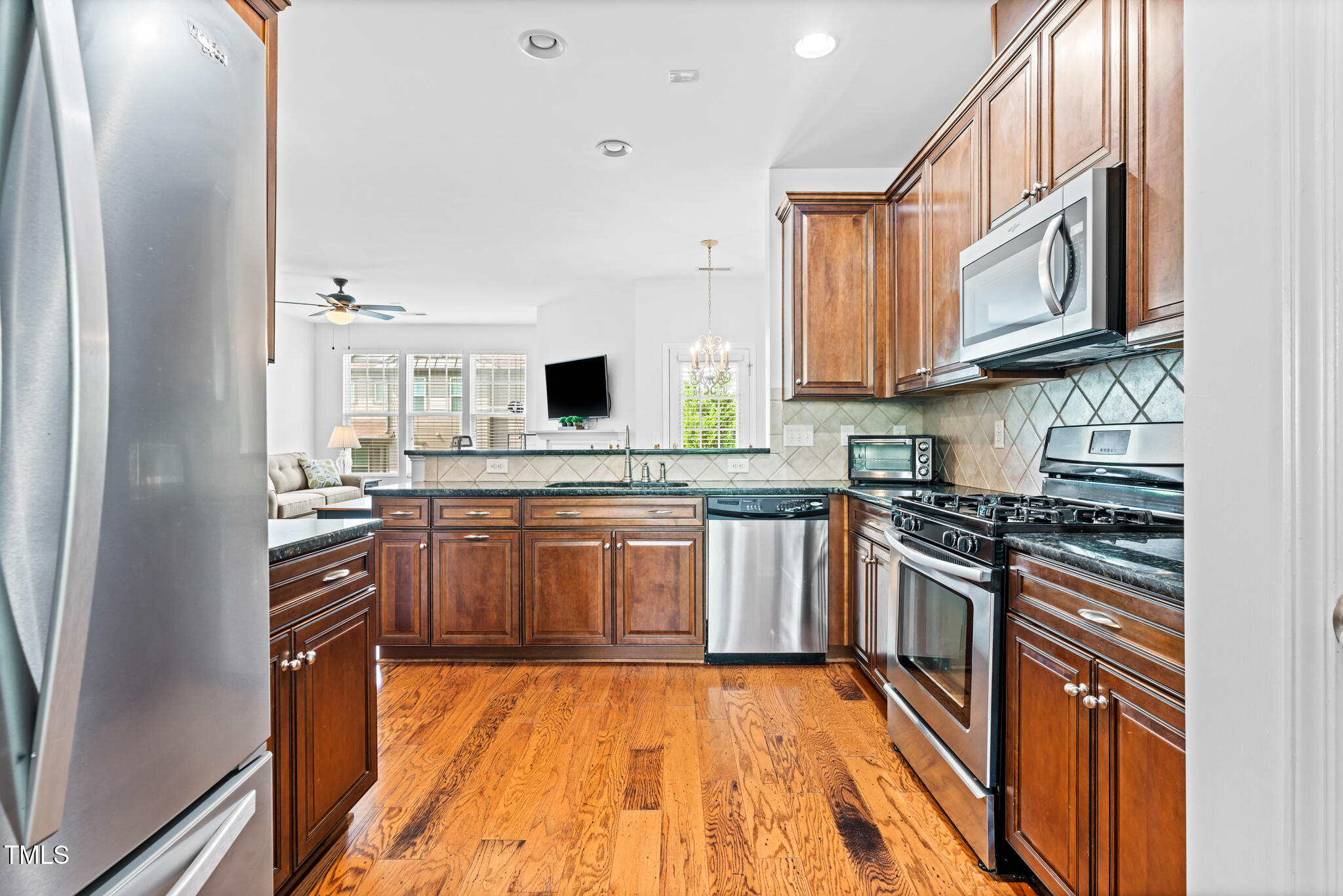 Raleigh, North Carolina 27617, United States, 3 Bedrooms Bedrooms, ,4 BathroomsBathrooms,Residential,Pending,114746