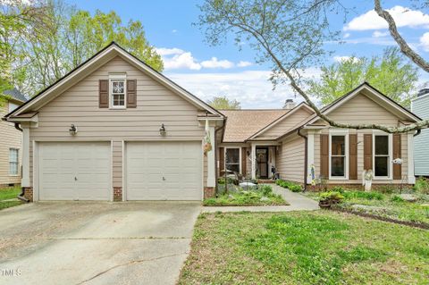 11821 Fairlie Place Raleigh NC 27613