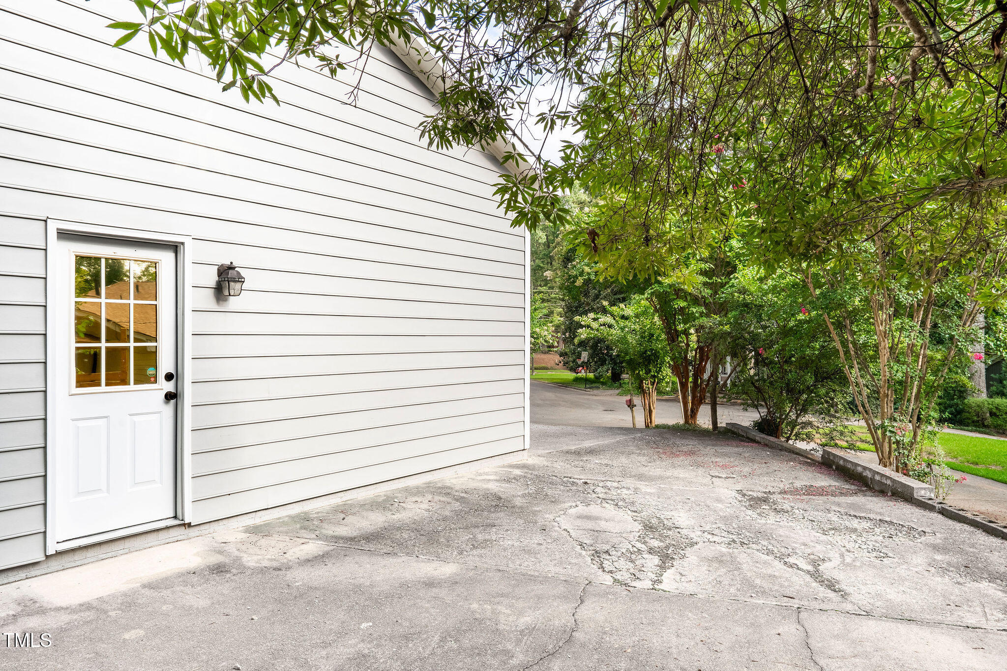 4508 Leaf Court