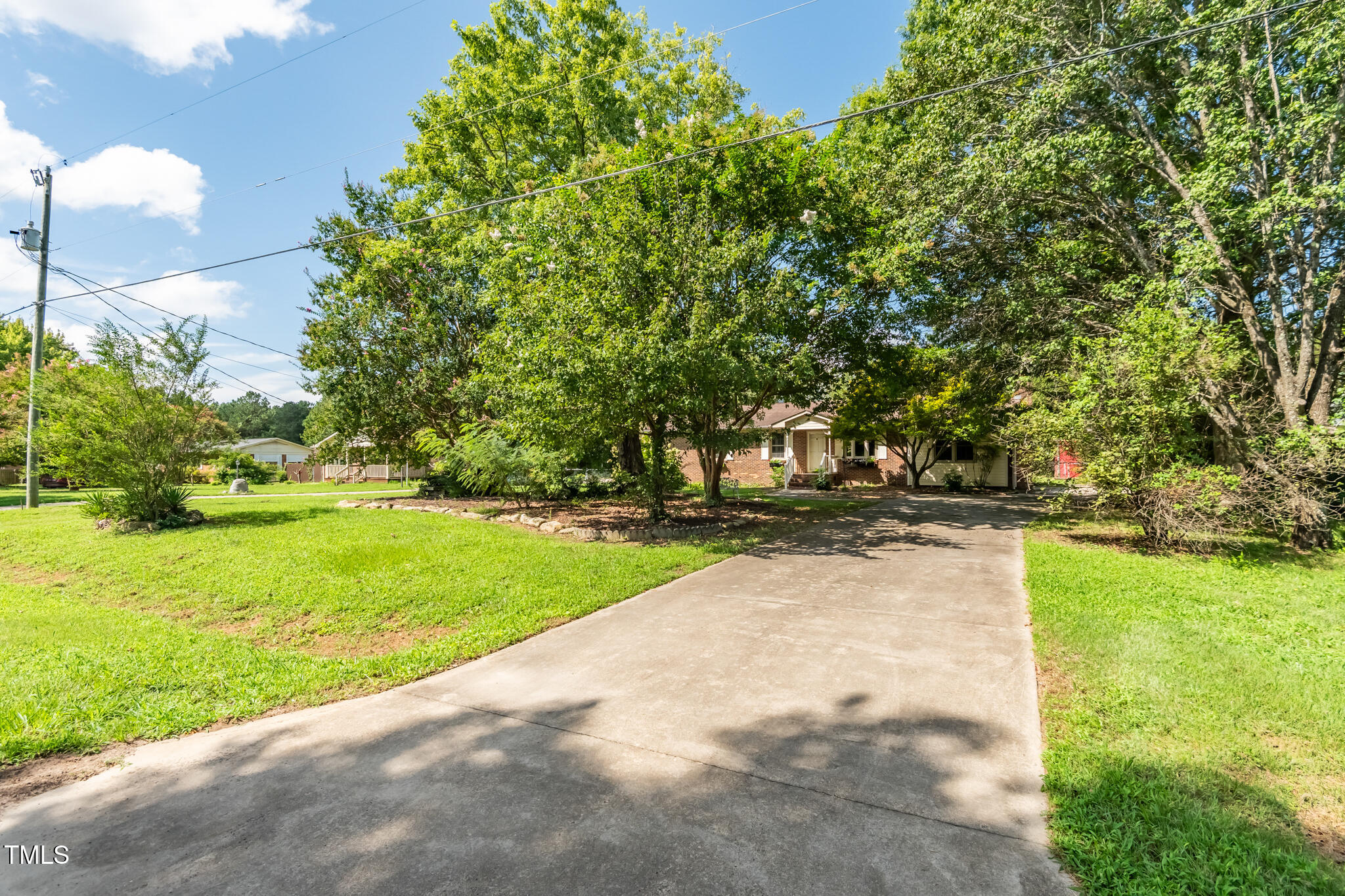 1006 Abbott Road
