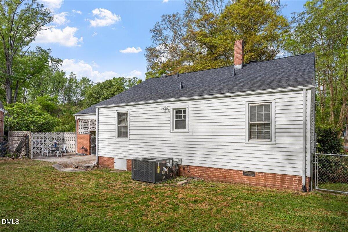 2402 Shenandoah Avenue