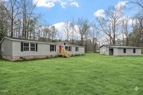 Photo of 304 E Pope Avenue, Kenly, NC 27542 (MLS # 10149355)