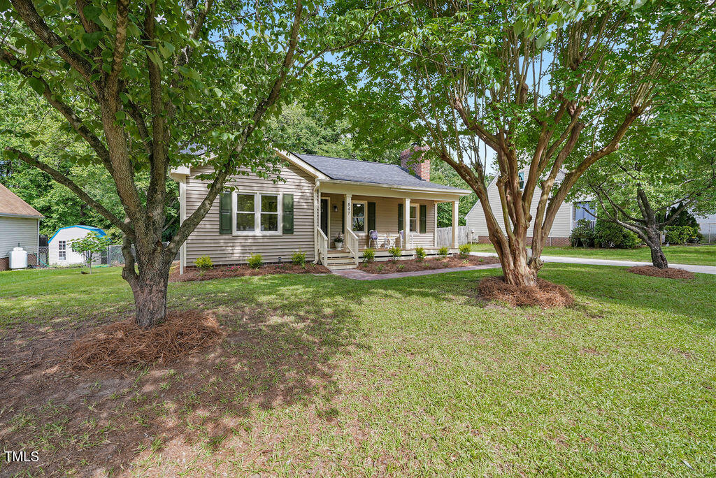 847 E Maple Lane