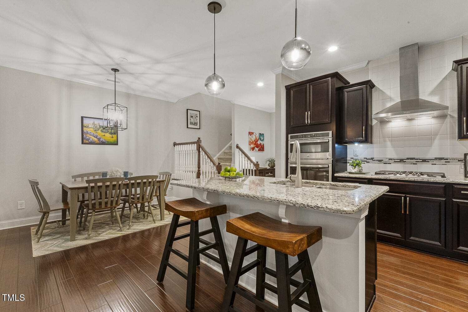 106 Hundred Oaks Lane