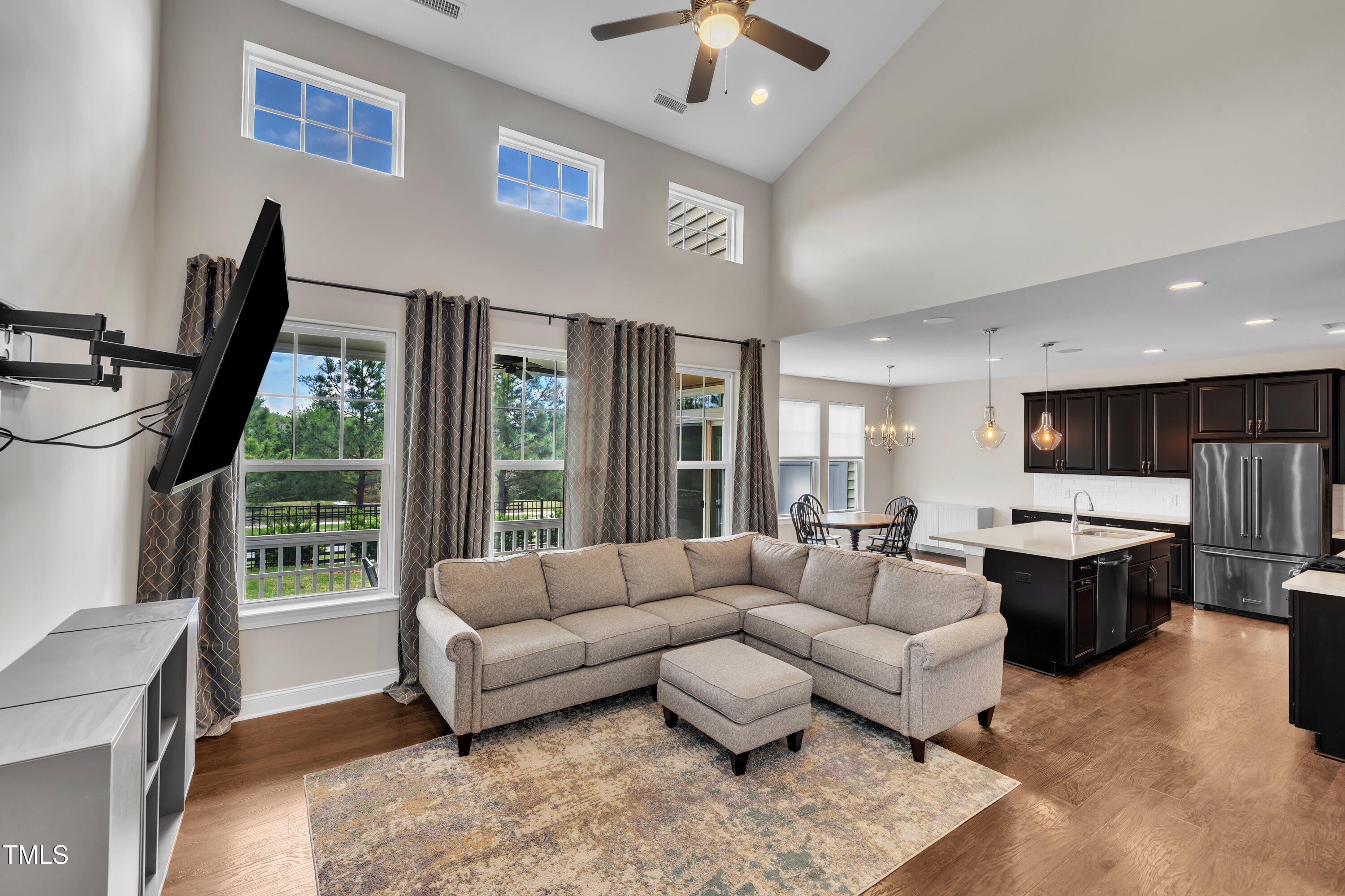 318 Acorn Hollow Place