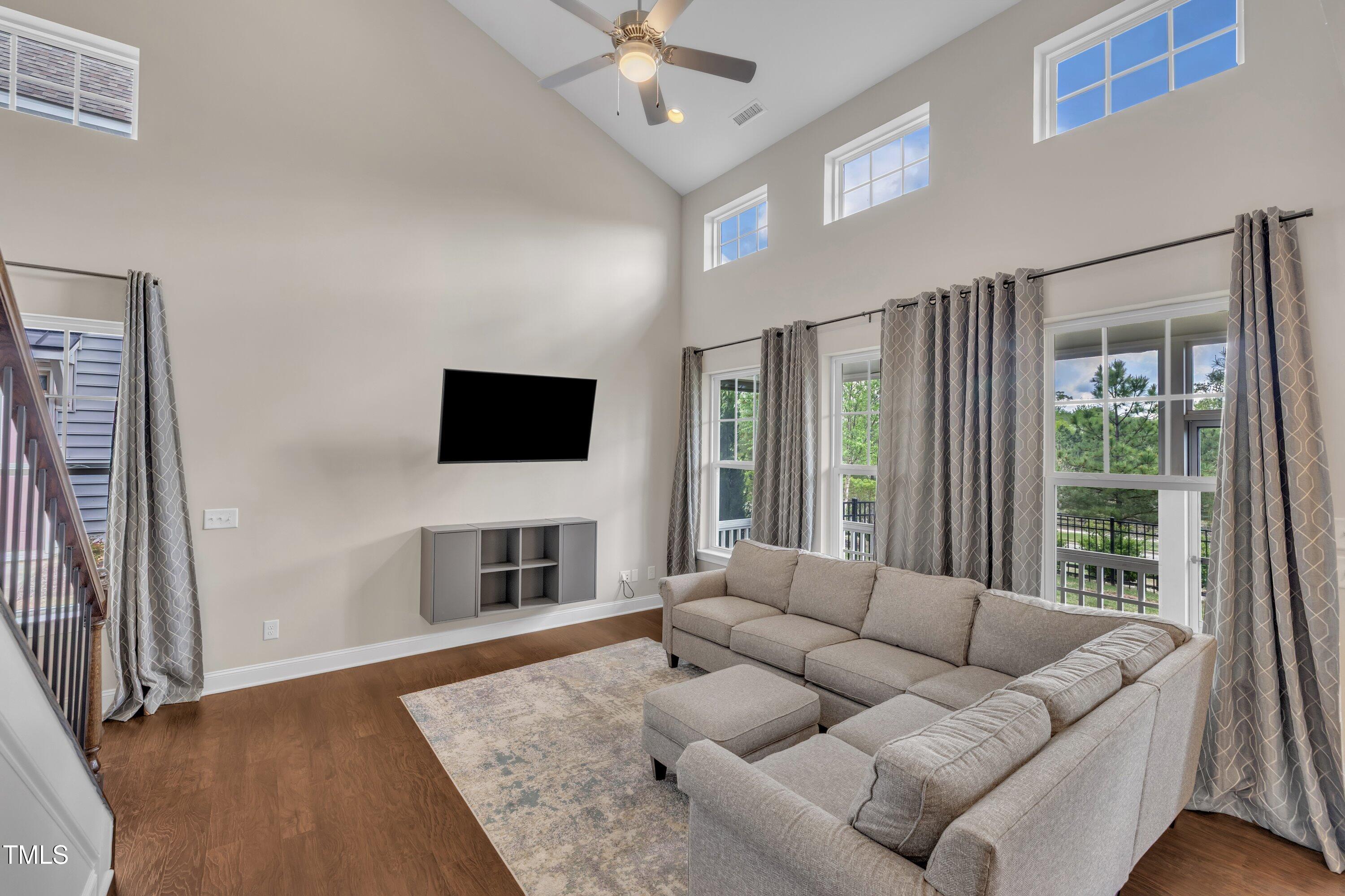 318 Acorn Hollow Place