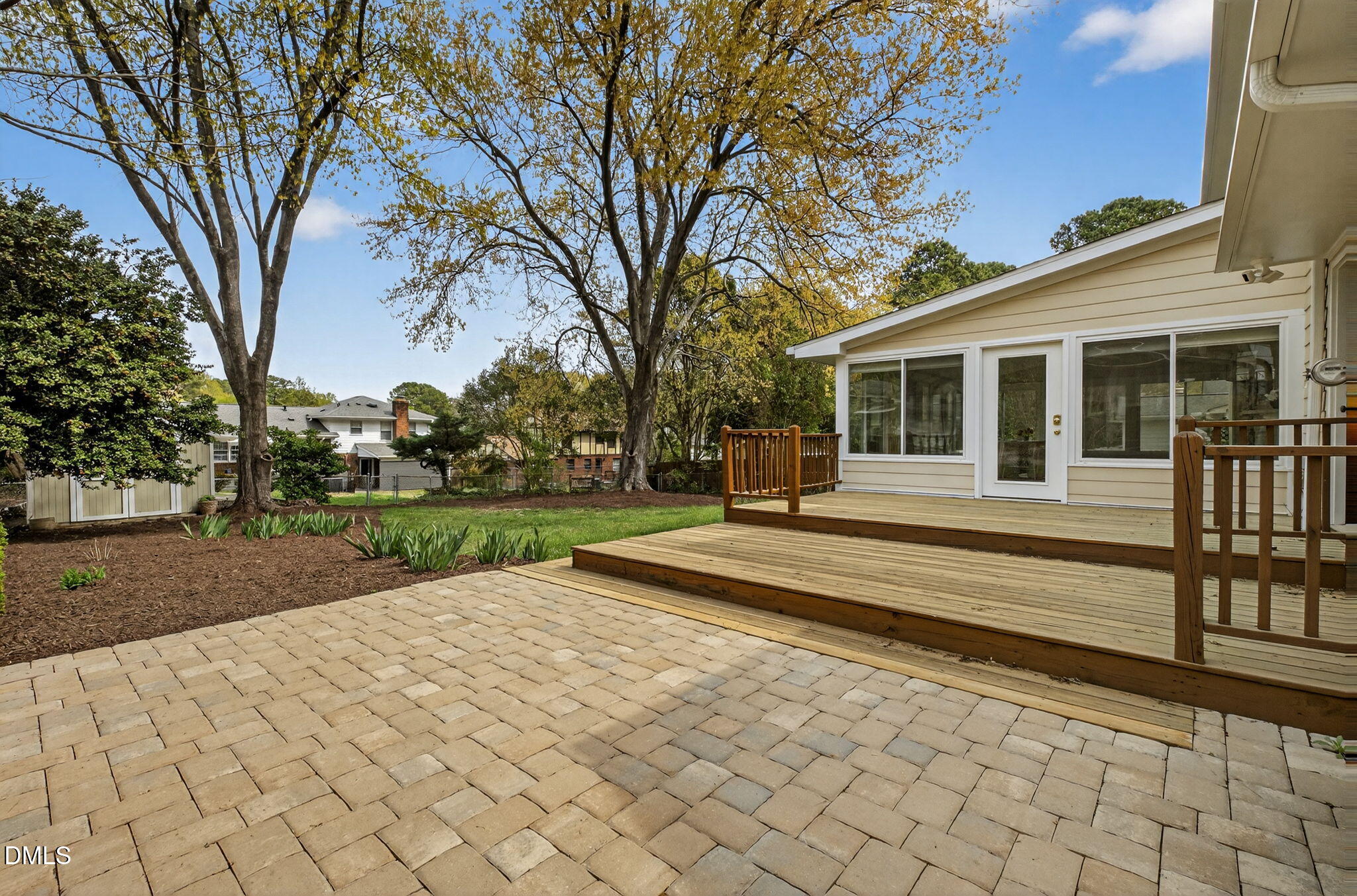 417 Crescent Court