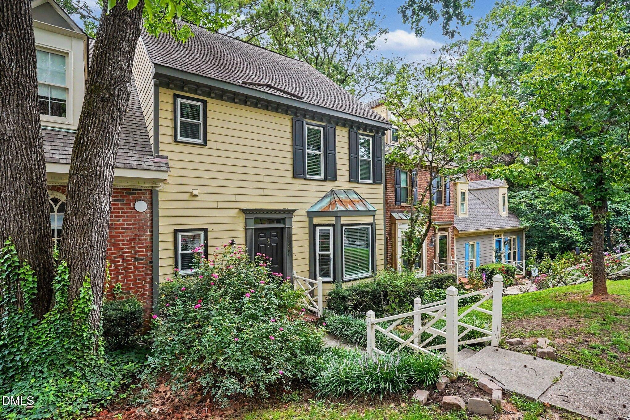 1304 Hampshire Court