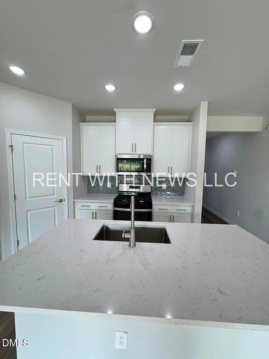 539 White Birch Lane