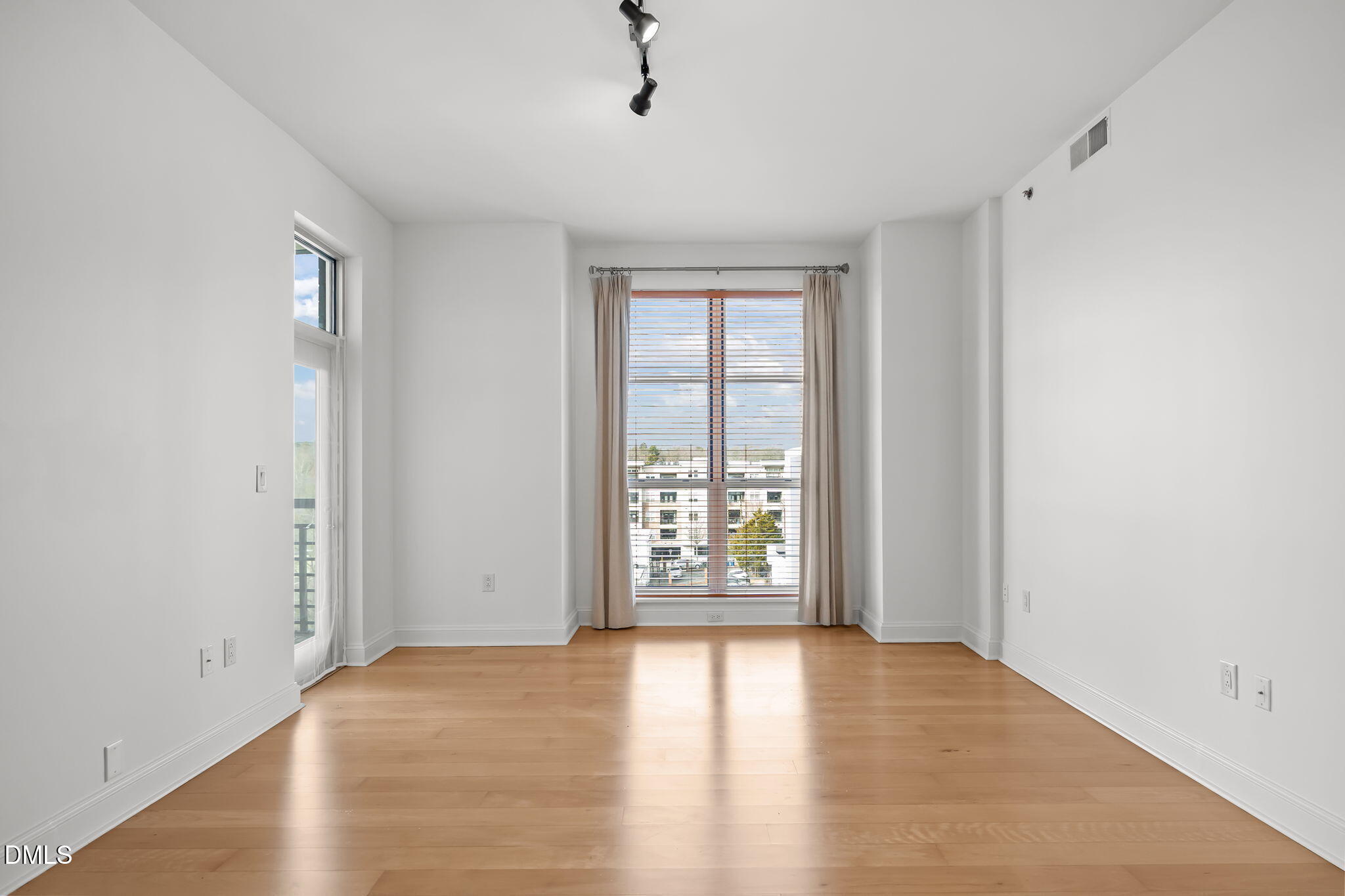 618 N Boylan Avenue 702