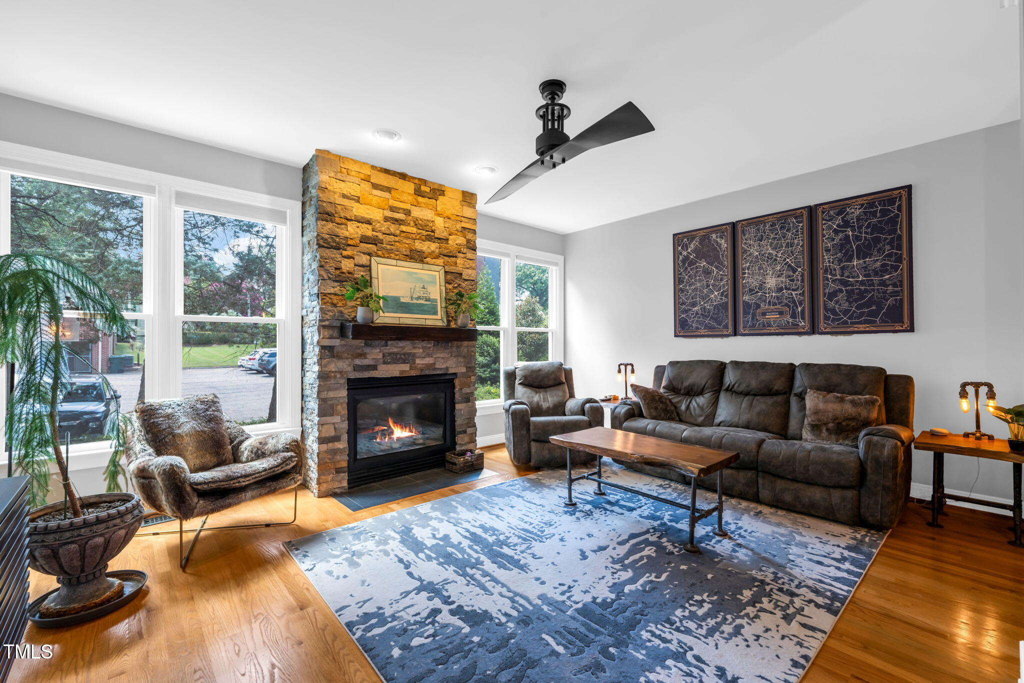 701 W Lane Street 103