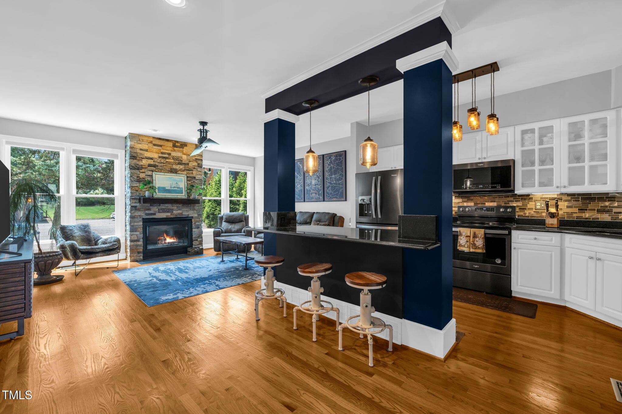 701 W Lane Street 103