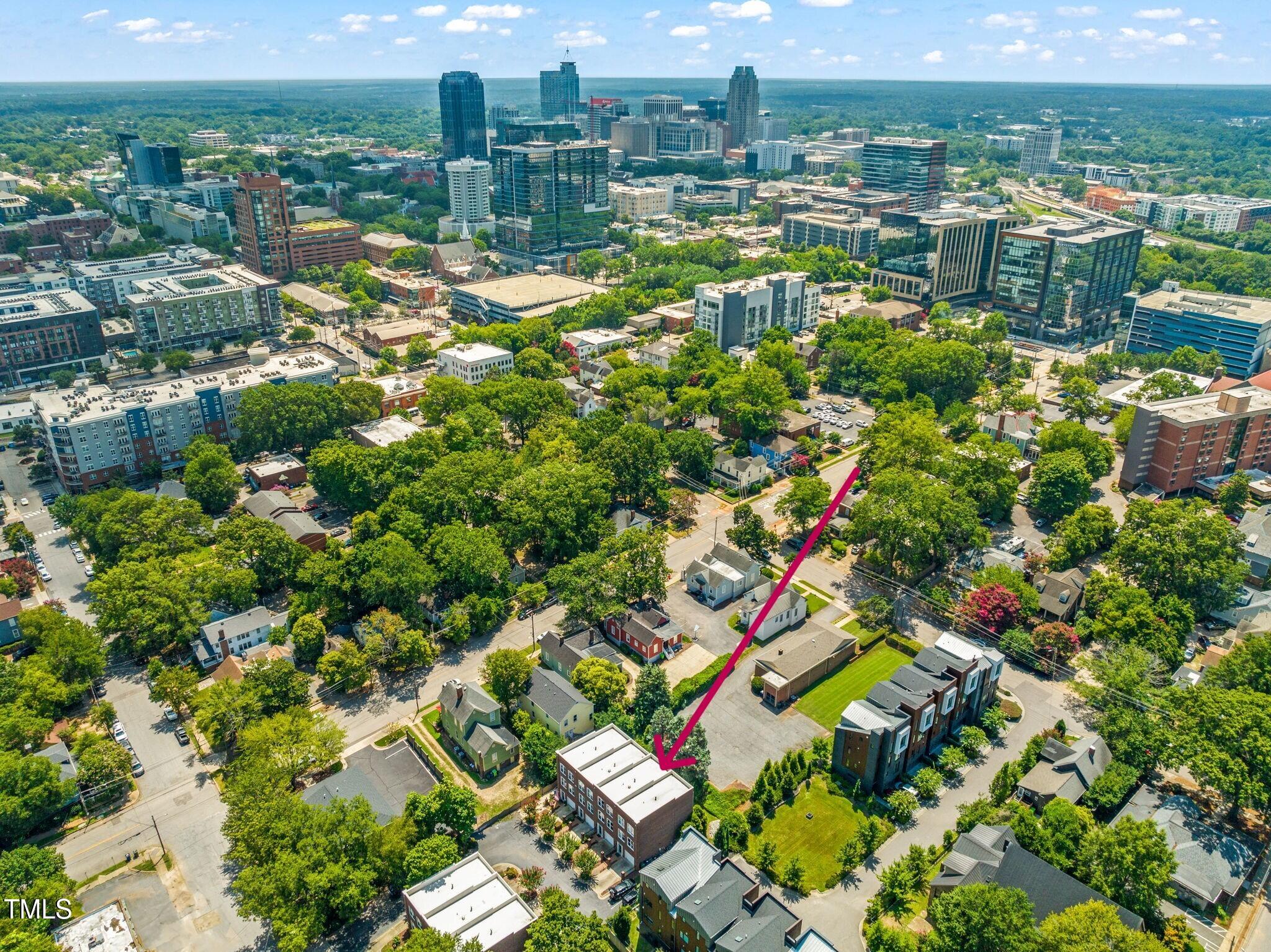 701 W Lane Street 103