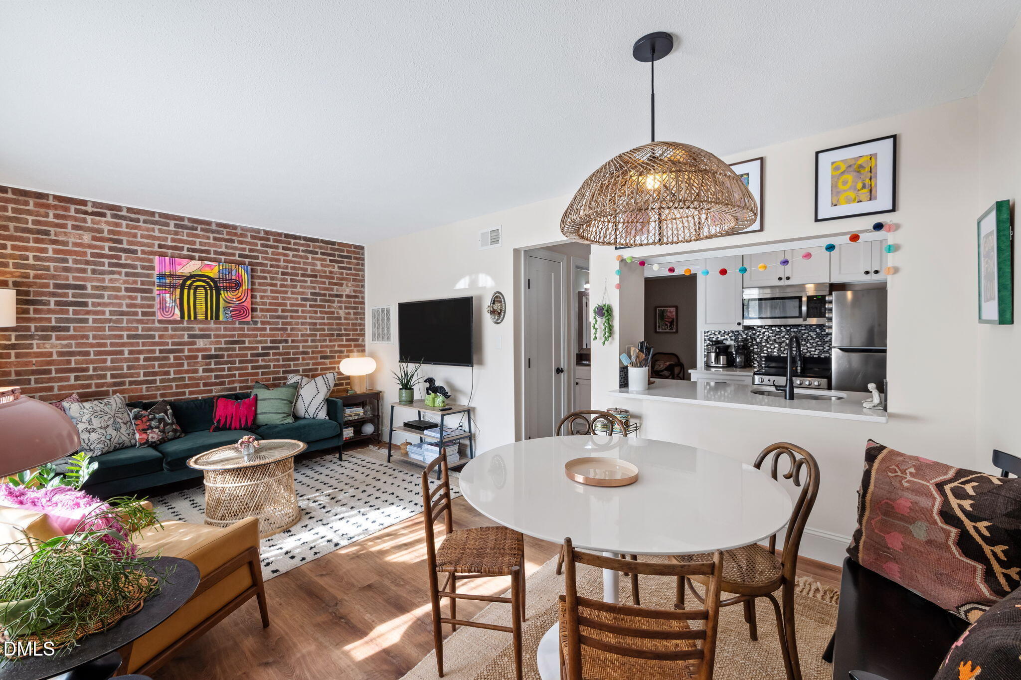 807 W Trinity Avenue Apt 125