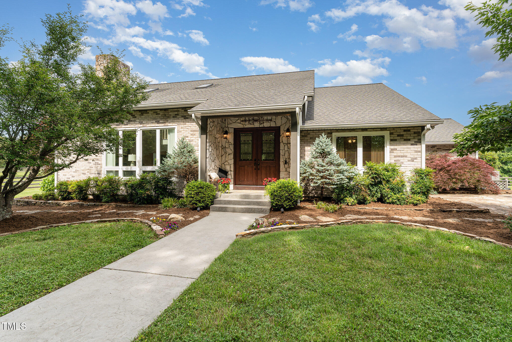 381 Wendy Oak Road