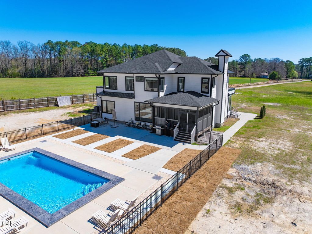 listing image 87