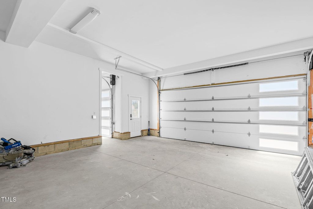 listing image 80