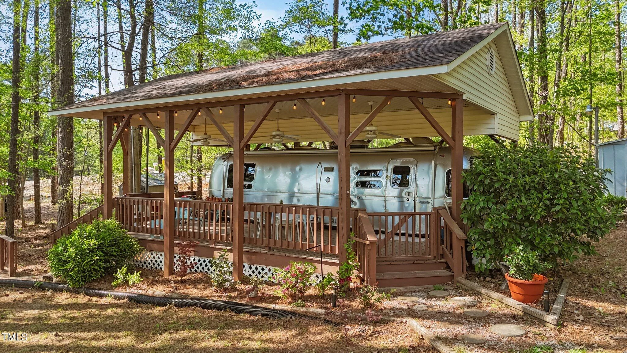 109-111 Geronimo Drive