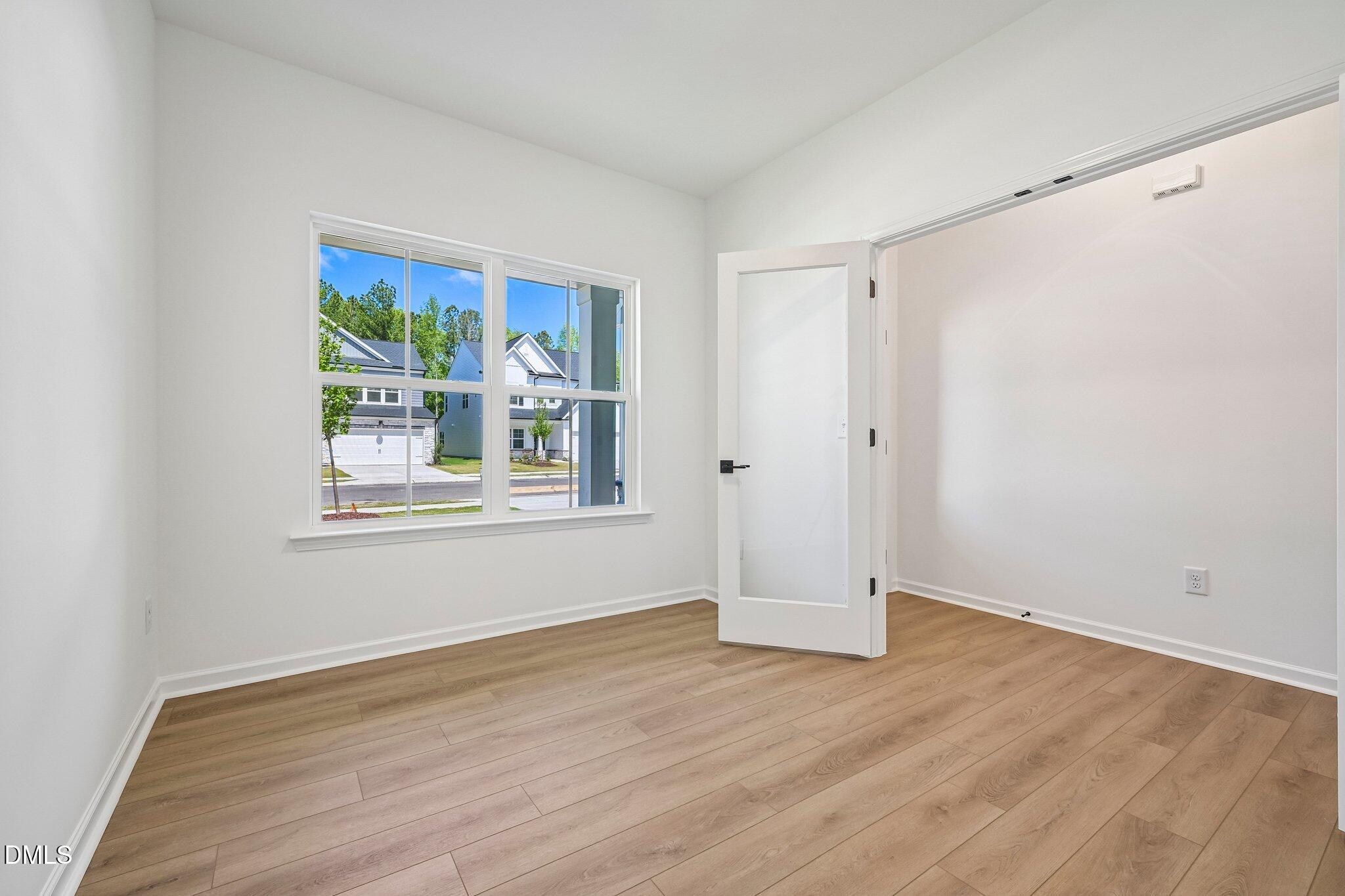 917 Fetching Place 375