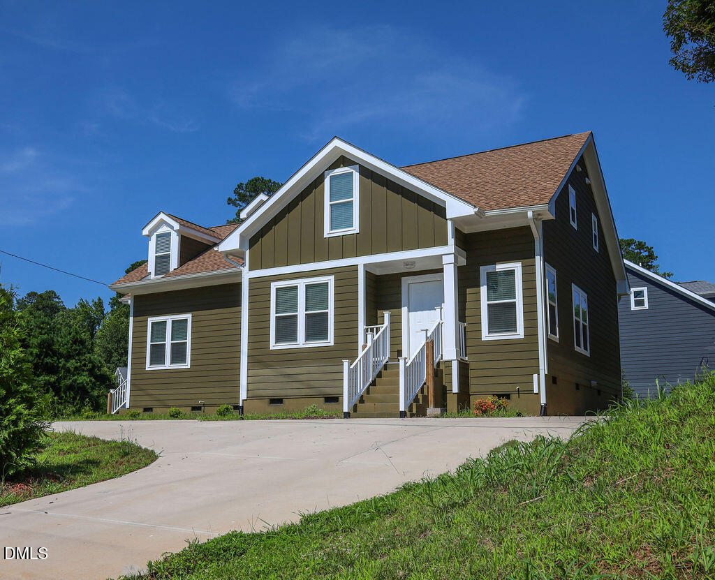 255 Erwin Road A/B