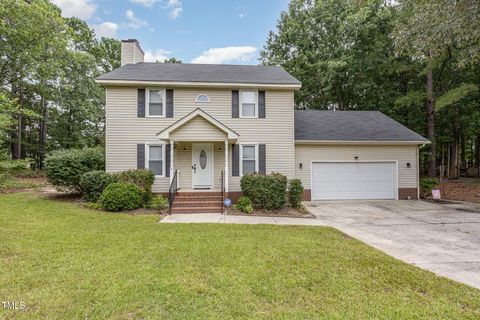 637 Coachman Way Sanford NC 27332