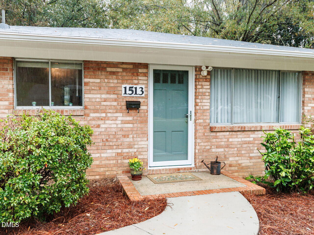 1513 Rosewood Street