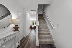 121 N Chubb Ridge