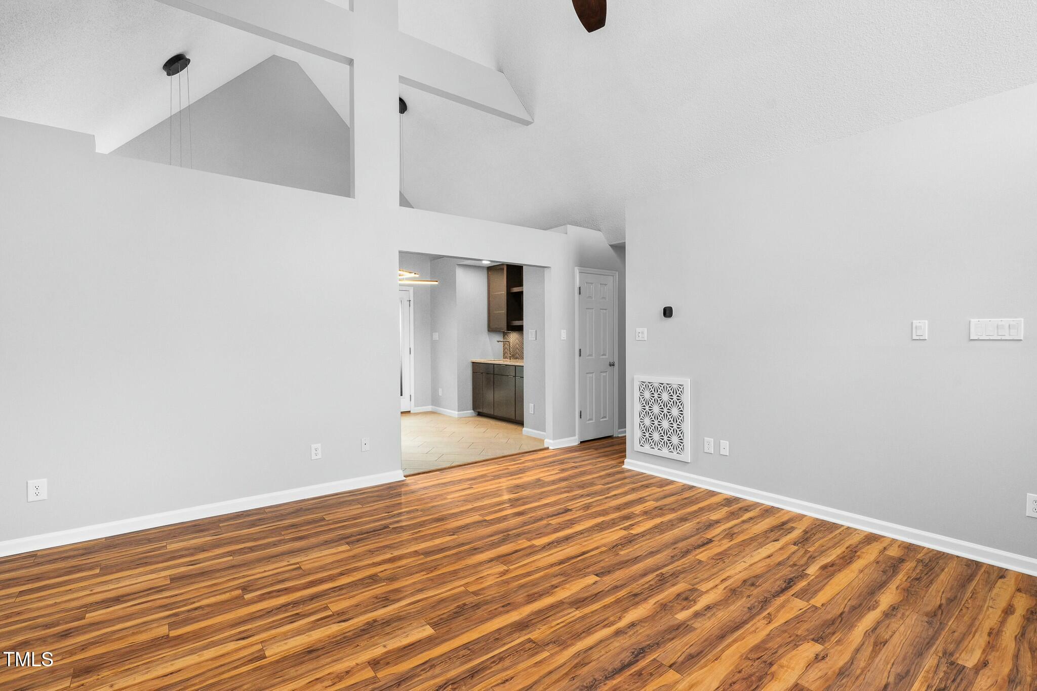 Apex, North Carolina 27502, United States, 3 Bedrooms Bedrooms, ,2 BathroomsBathrooms,Residential,Pending,84282