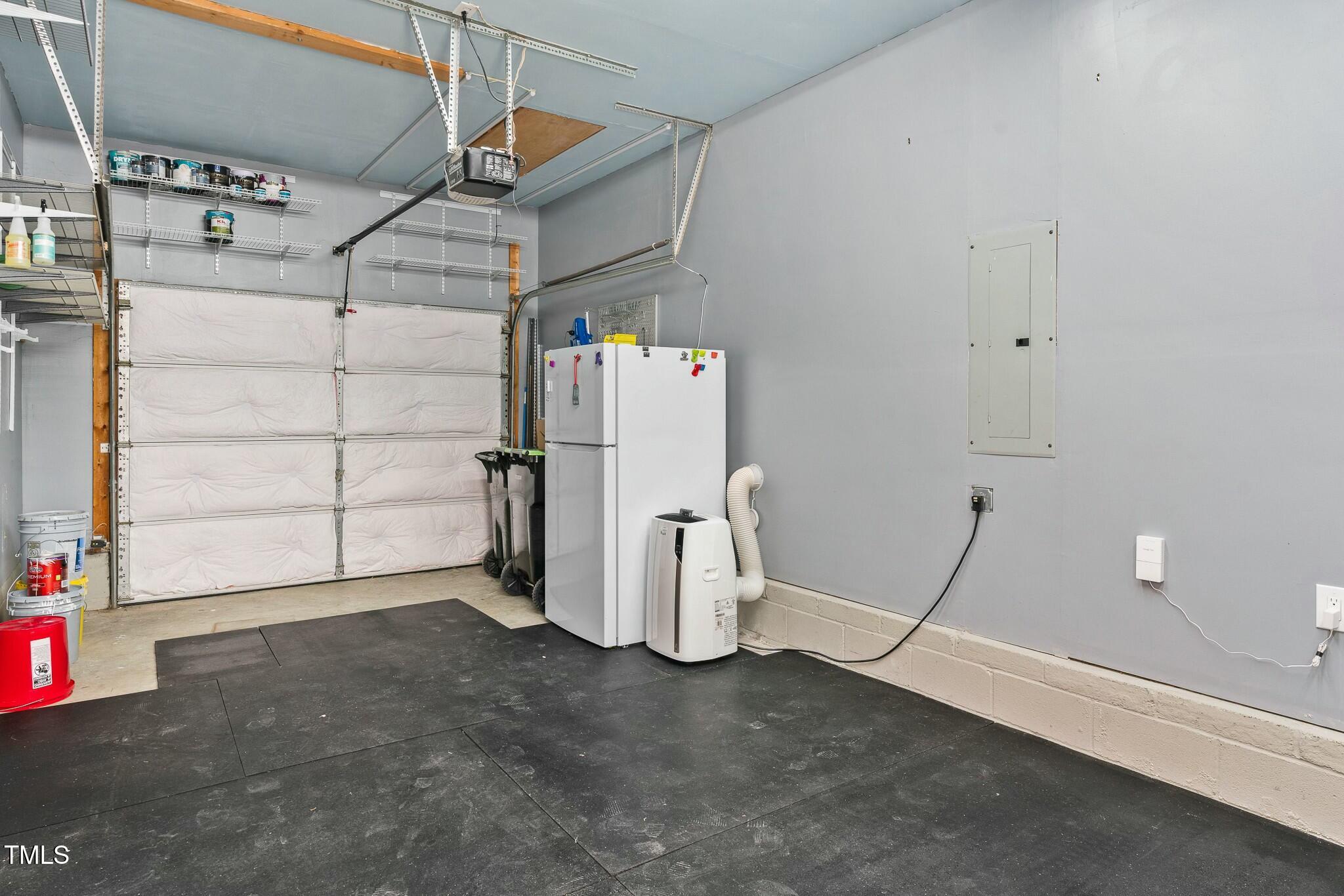 Apex, North Carolina 27502, United States, 3 Bedrooms Bedrooms, ,2 BathroomsBathrooms,Residential,Pending,84282