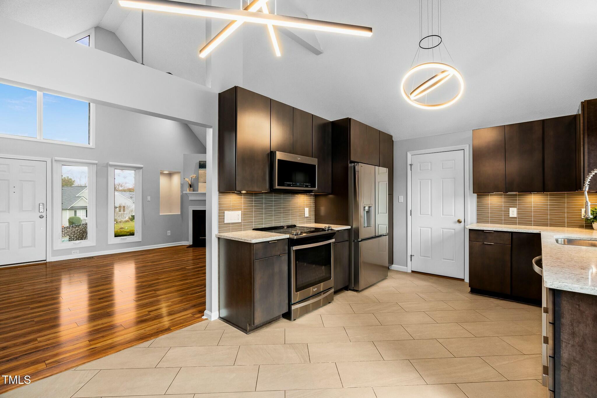 Apex, North Carolina 27502, United States, 3 Bedrooms Bedrooms, ,2 BathroomsBathrooms,Residential,Pending,84282