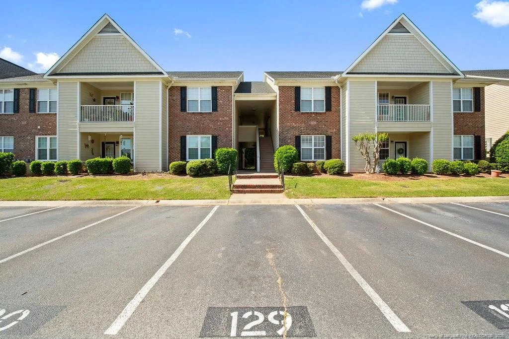 3129 Wisteria Lane