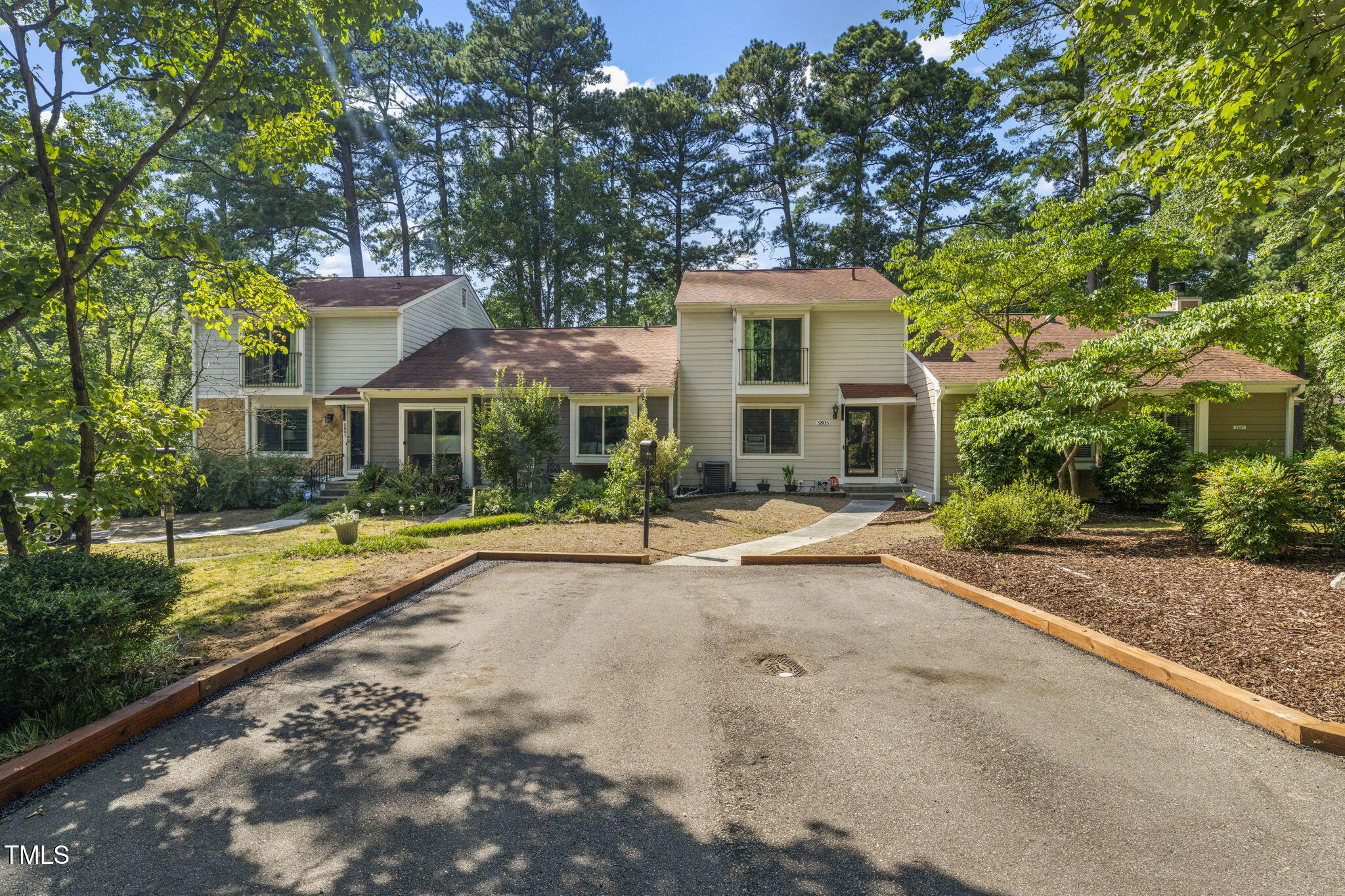 5805 Mapleridge Road