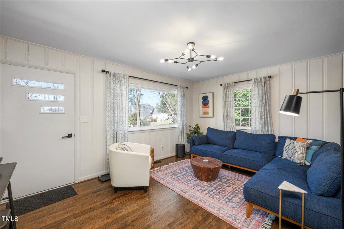 Apex, North Carolina 27502, United States, 2 Bedrooms Bedrooms, ,1 BathroomBathrooms,Residential,Pending,3394