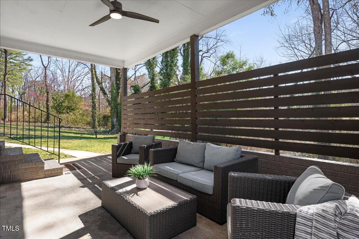 Apex, North Carolina 27502, United States, 2 Bedrooms Bedrooms, ,1 BathroomBathrooms,Residential,Pending,3394