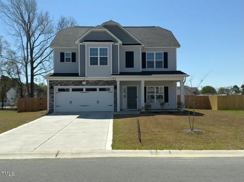 633 Amusement Drive Hope Mills NC 28348