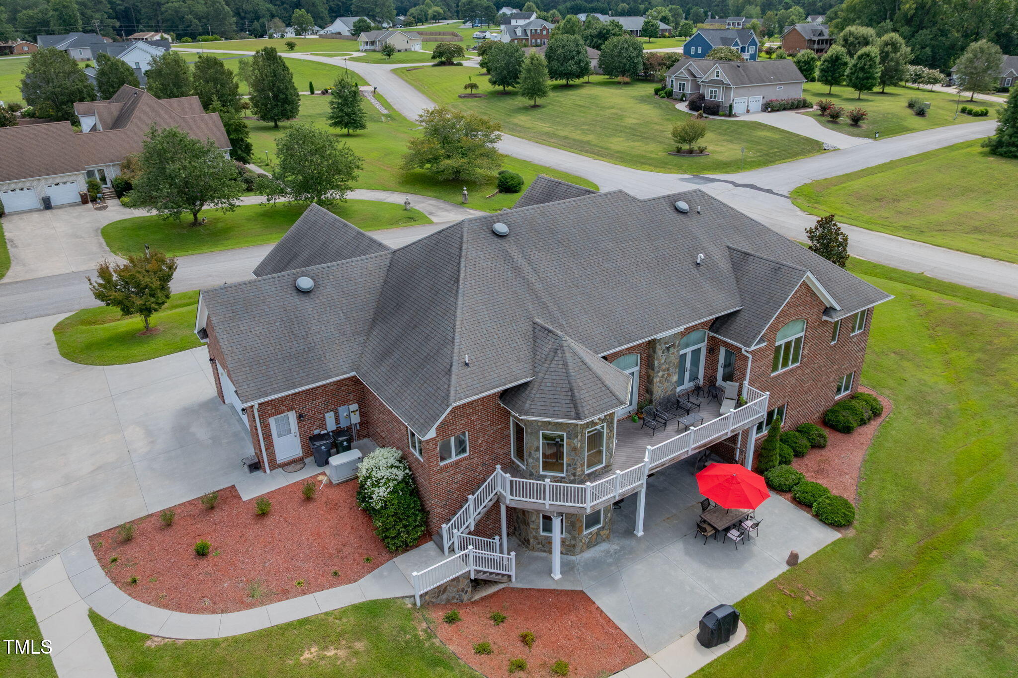 207 Apple Street