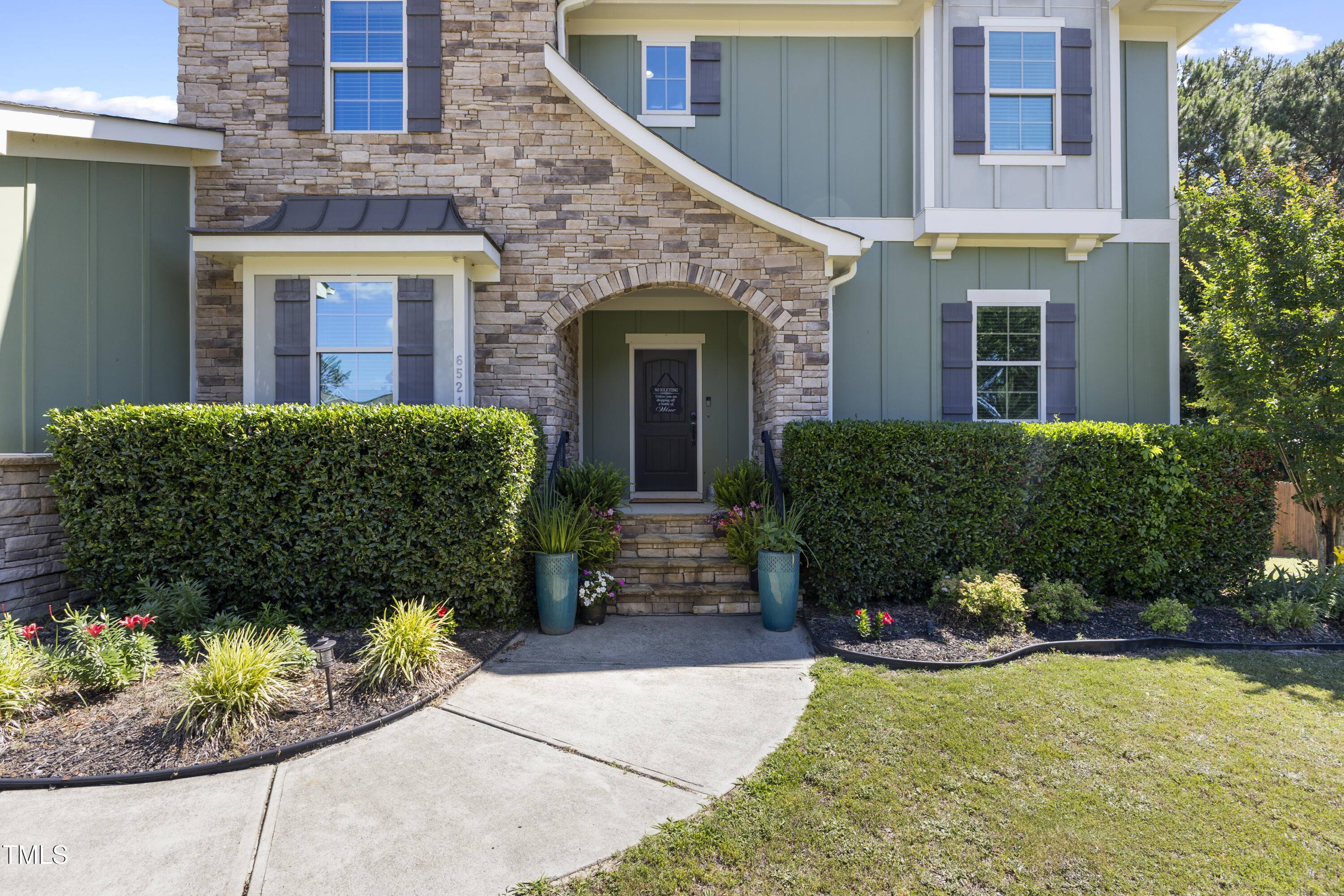 6521 Sunset Manor Drive