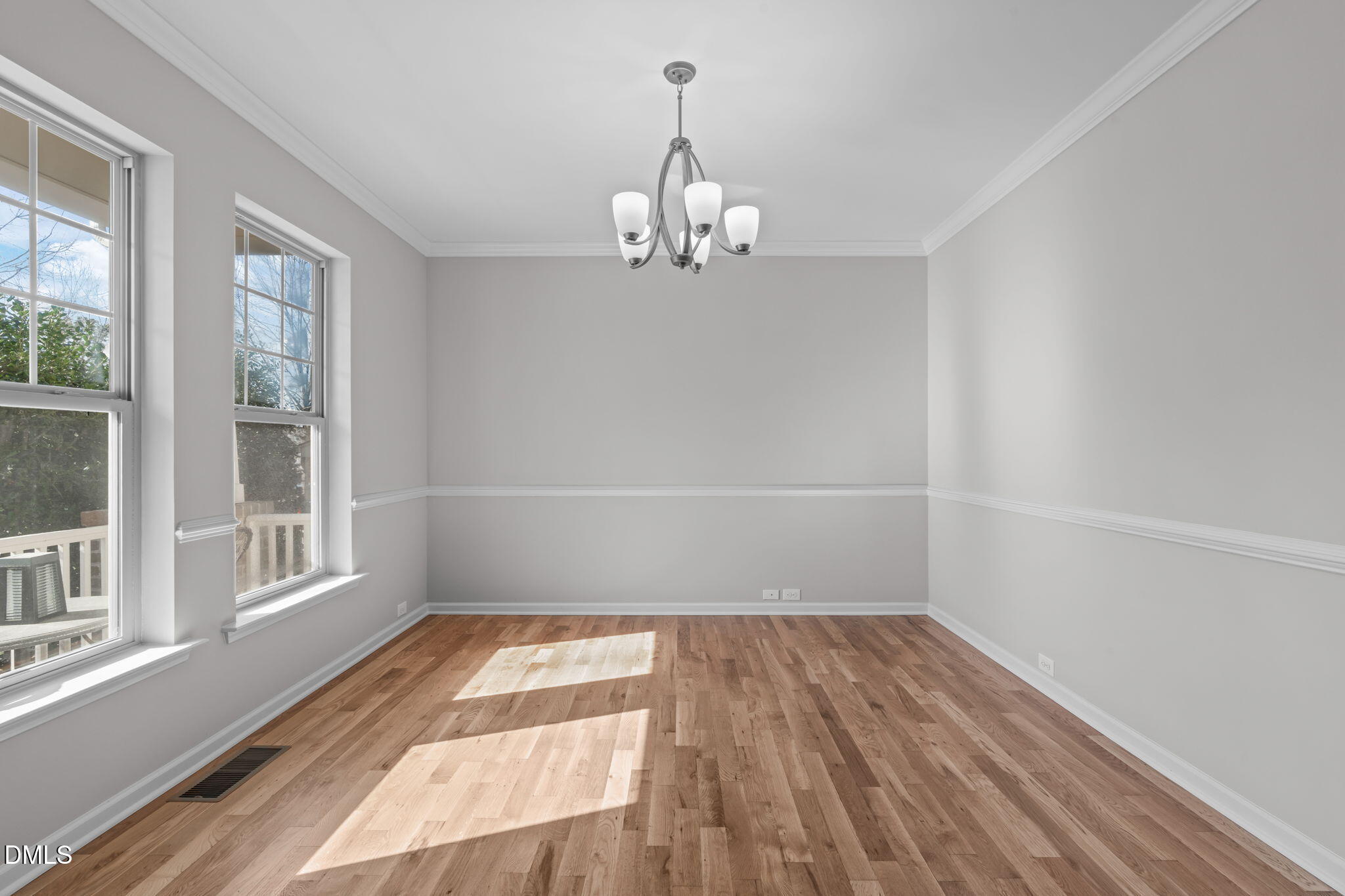 621 Ancient Oaks Drive